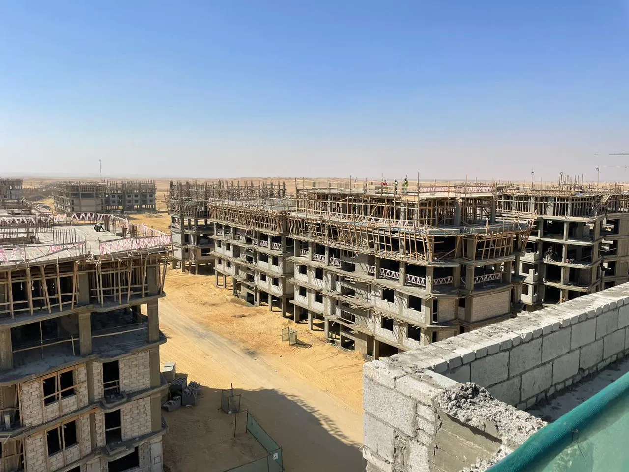  للبيع في بادية  في  بمساحة 0 م² تتكون من 0 غرف