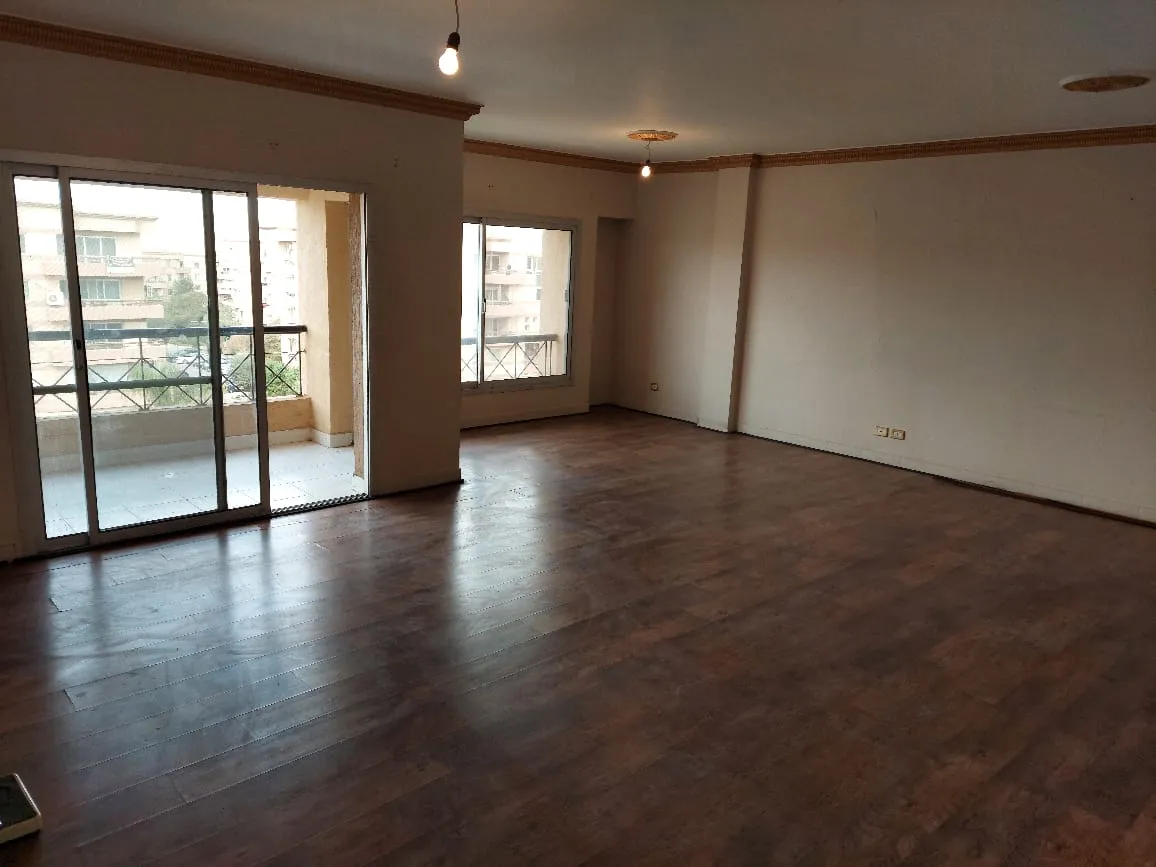 شقة للبيع في الرحاب  في القاهرة الجديدة بمساحة 0 م² تتكون من 3 غرف