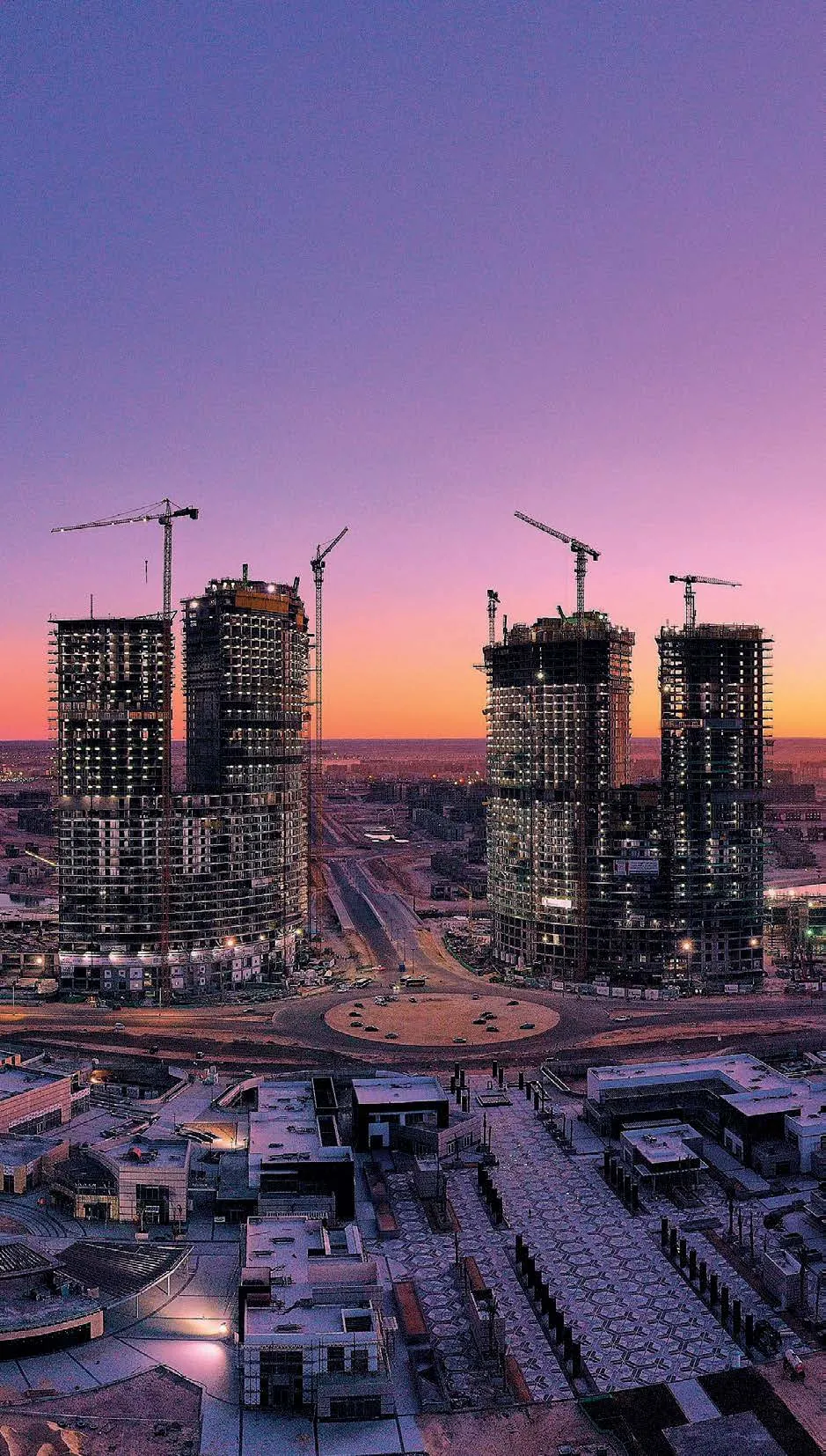  للبيع في مزارين في  بمساحة 0 م² تتكون من 0 غرف