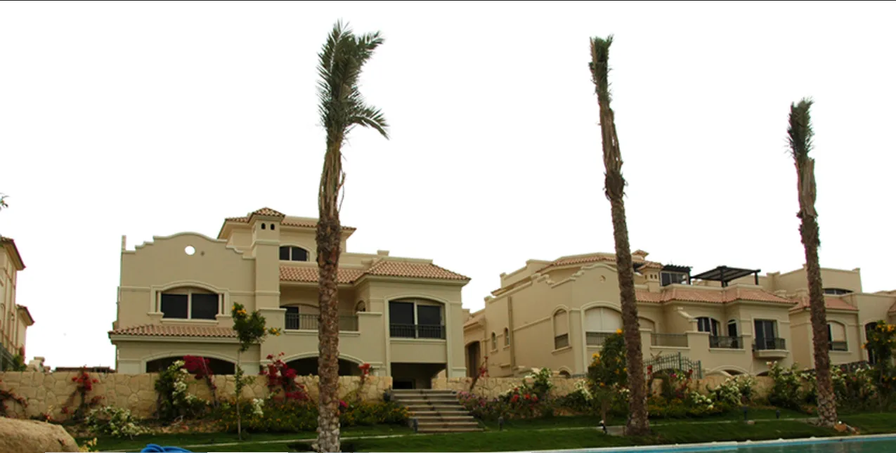 توين هاوس للبيع في الباتيو 1 في القاهرة الجديدة بمساحة 560 م² تتكون من 3 غرف