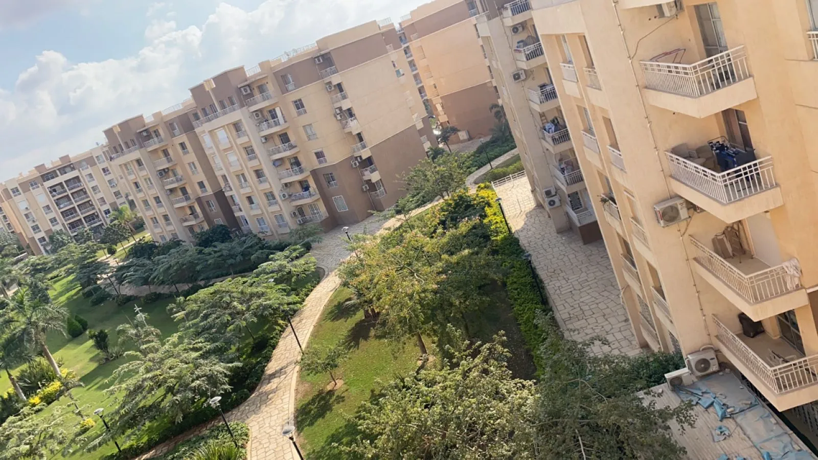 شقة للبيع في مدينتي في مدينتي بمساحة 95 م² تتكون من 2 غرف