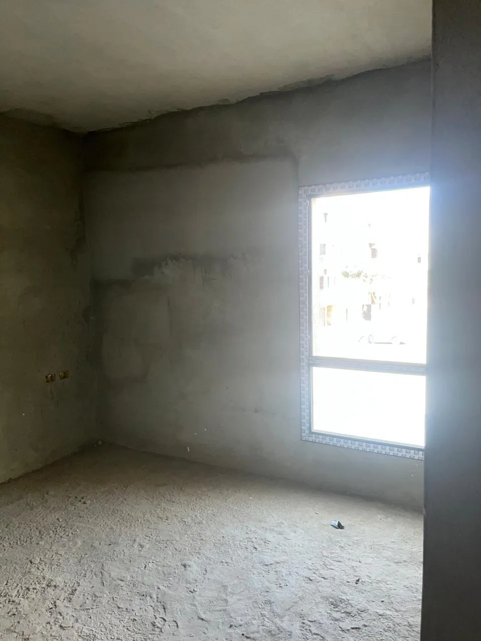  للبيع في ذا كورت يارد في  بمساحة 0 م² تتكون من 0 غرف