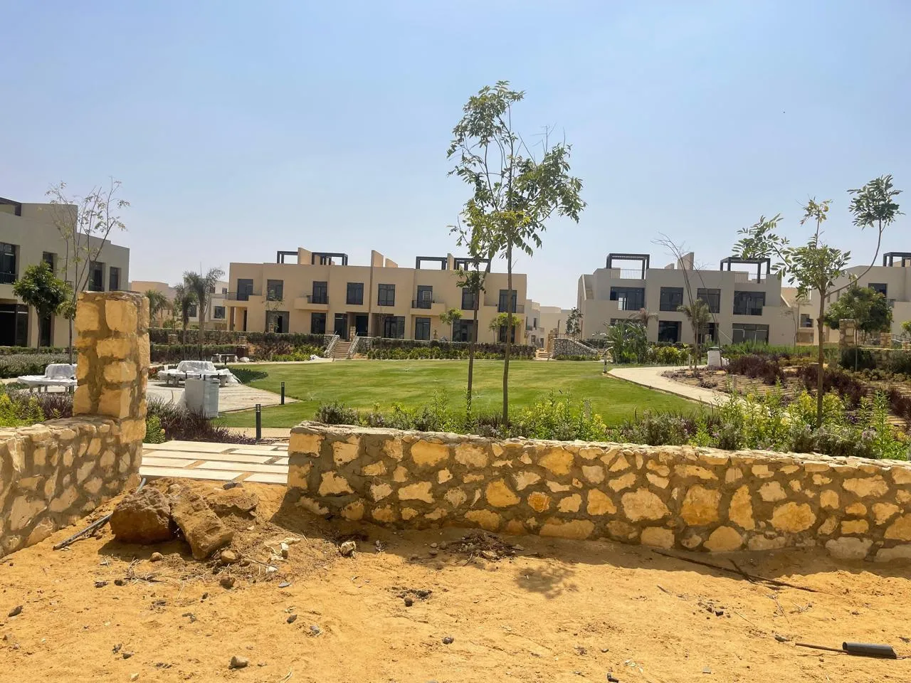 للبيع في أو ويست أوراسكوم في بمساحة 0 م² تتكون من 0 غرف