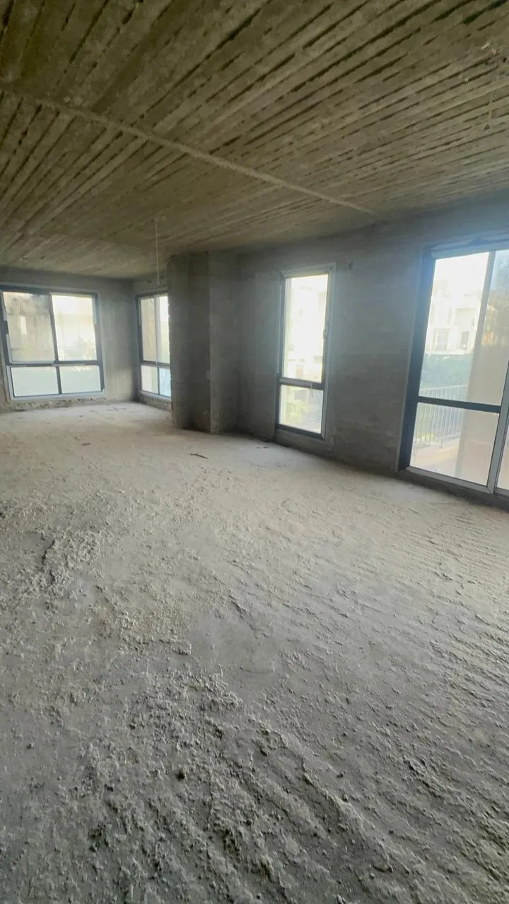  للبيع في ويست تاون ريزيدنس في  بمساحة 0 م² تتكون من 0 غرف