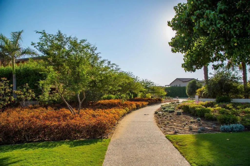 شاليه للبيع في مراسي في سيدي عبد الرحمن بمساحة 243 م² تتكون من 3 غرف