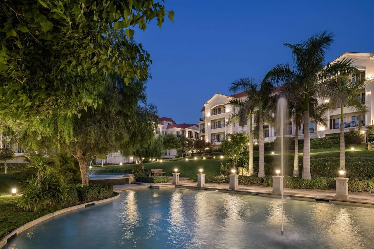 للبيع في ريجنتس سكوير في بمساحة 0 م² تتكون من 0 غرف