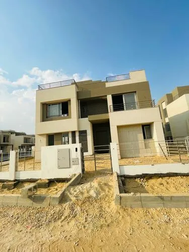 فيلا للبيع في بالم هيلز القاهرة الجديدة في القاهرة الجديدة بمساحة 0 م² تتكون من 5 غرف