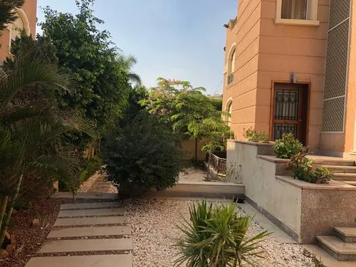 Villa for sale in Dyar Mokhabarat in New Cairo of 750 m² with 6 bedrooms