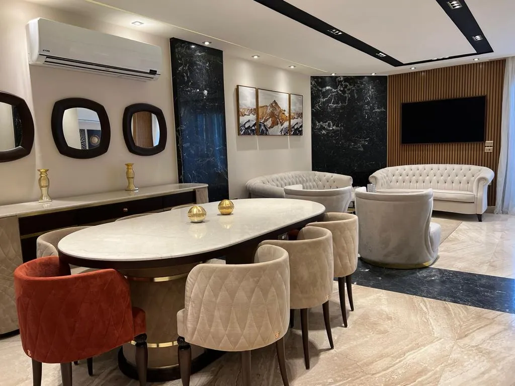 Apartment for sale in Midtown New Cairo in South Investors of 220 m² with 3 bedrooms
