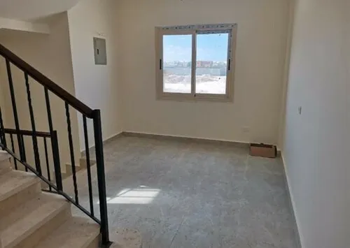  للبيع في ستيلا هايتس في  بمساحة 0 م² تتكون من 0 غرف