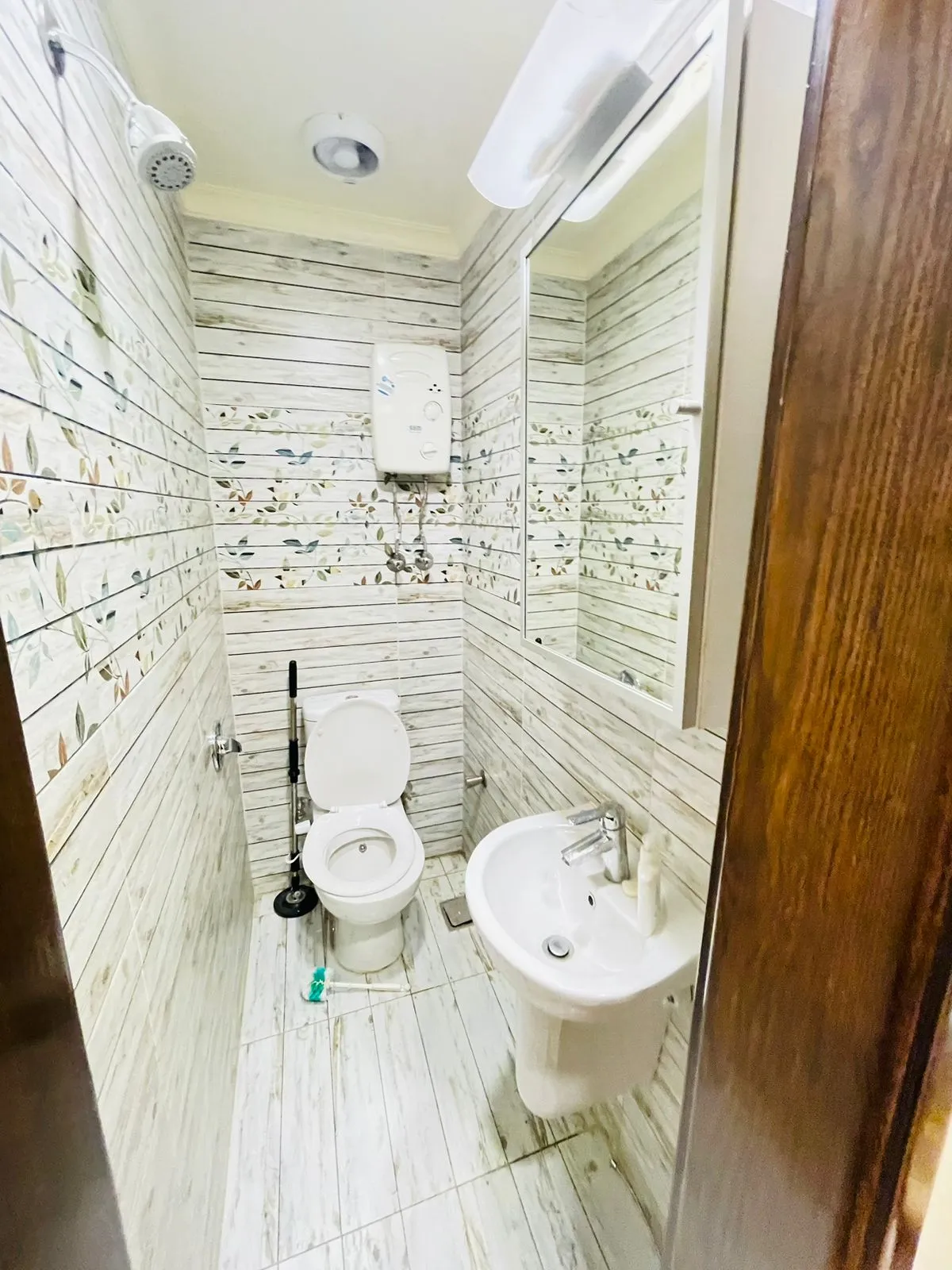 Apartment for sale in West Hills in 6th of October City of 185 m² with 3 bedrooms