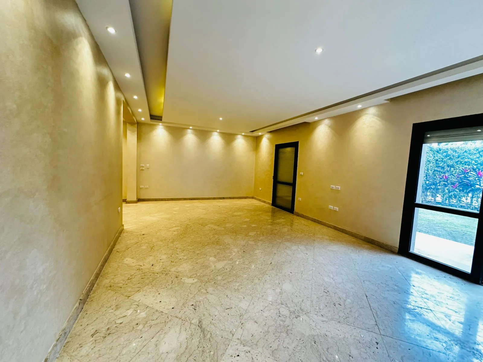 Apartment for sale in The Courtyards in 6th of October City of 205 m² with 3 bedrooms