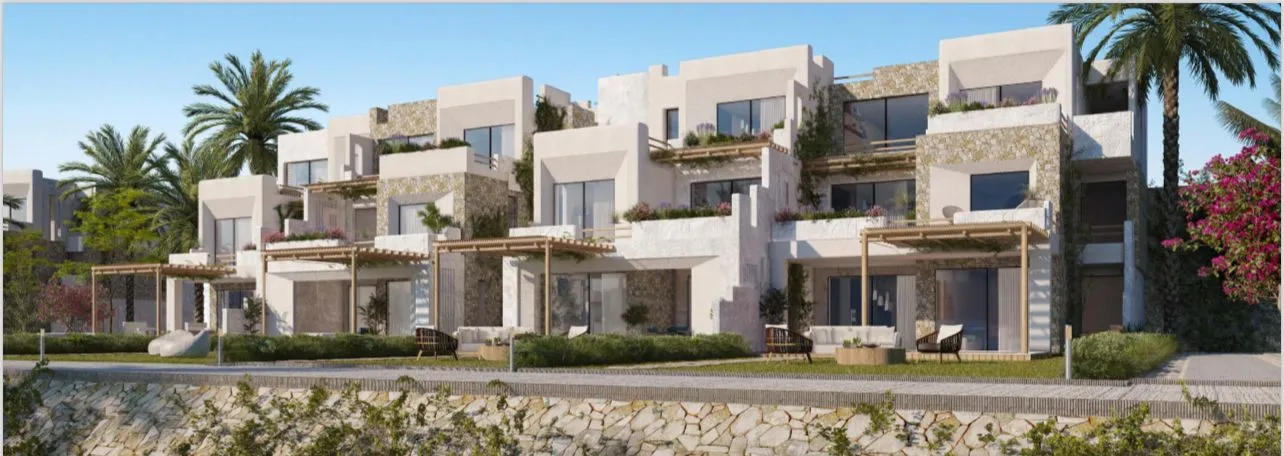 شاليه فندقي للبيع في المصيف الساحل الشمالي في رأس الحكمة بمساحة 0 م² تتكون من 1 غرف