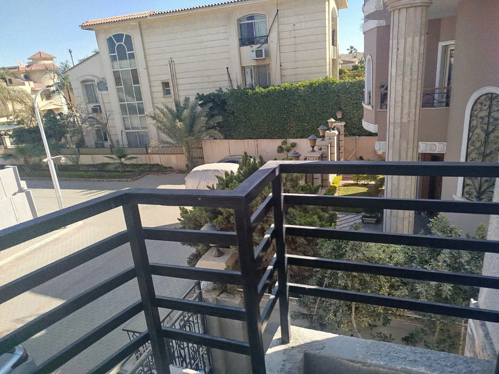 Villa for sale in Loloat Al Sherouk in El Shorouk of 385 m² with 7 bedrooms