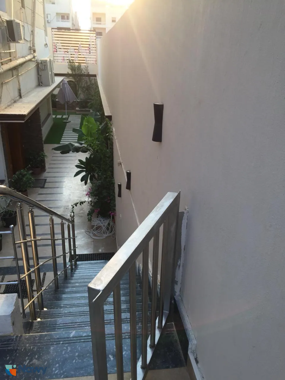  للبيع في النخيل في  بمساحة 0 م² تتكون من 0 غرف