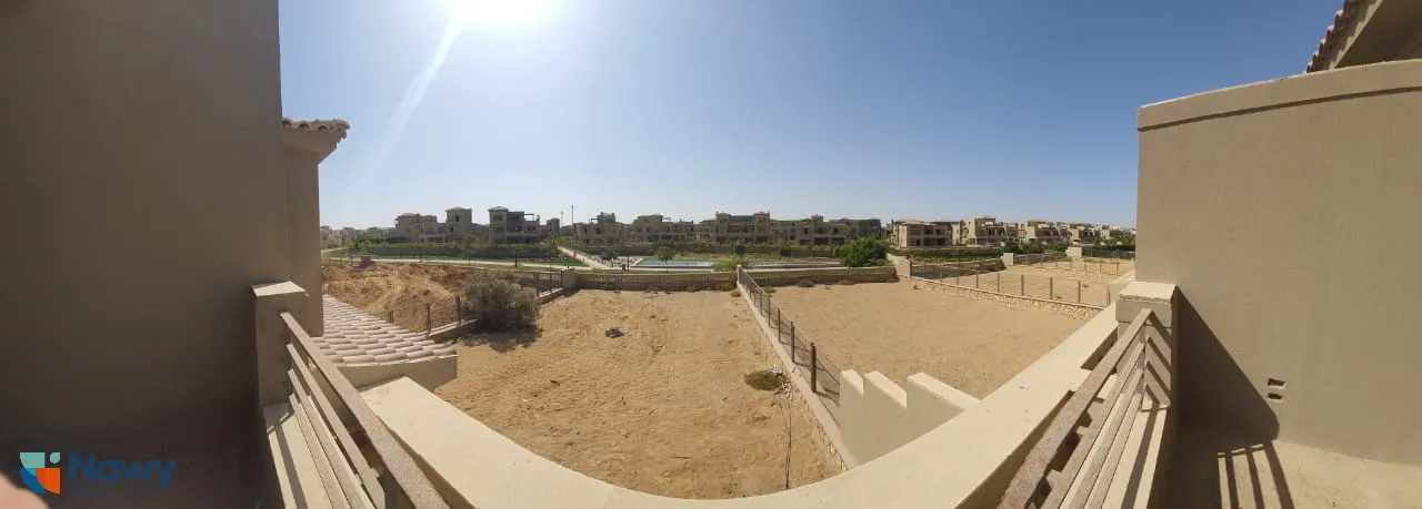 فيلا للبيع في  PK 2 بالم هيلز قطامية اكستنشن في جولدن سكوير بمساحة 361 م² تتكون من 5 غرف