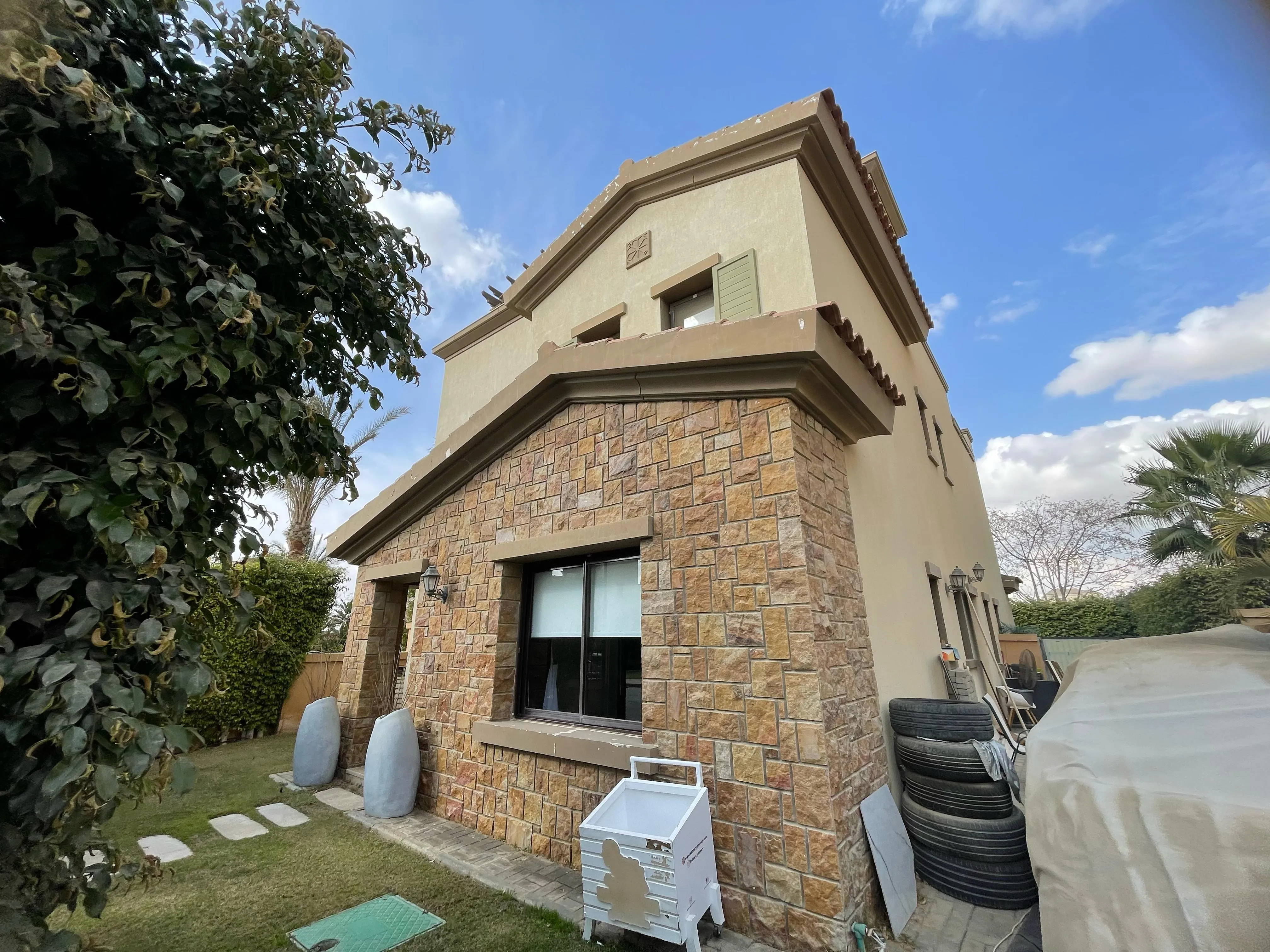 Villa for sale in Mivida in New Cairo of 356 m² with 4 bedrooms