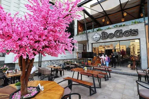 Retail for sale in Mirage Mall in New Cairo of 42 m² with 0 bedrooms