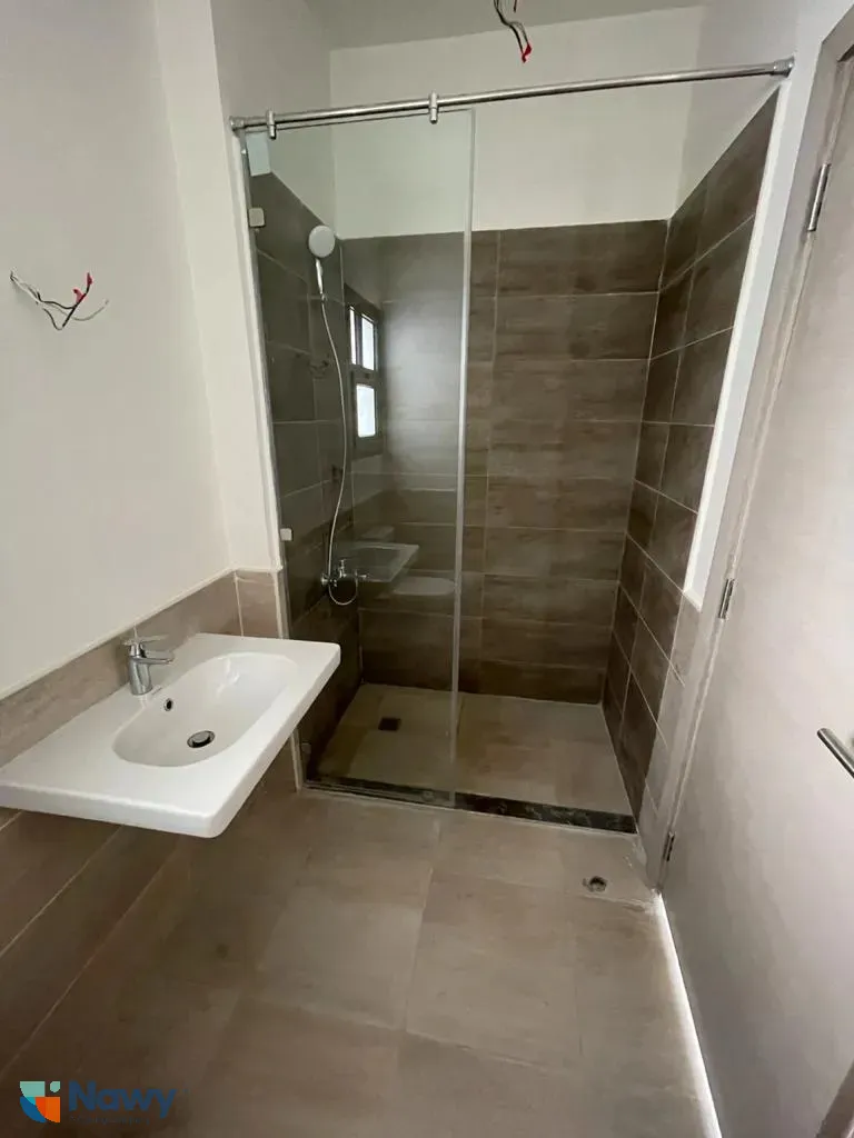  للبيع في البروج في  بمساحة 0 م² تتكون من 0 غرف