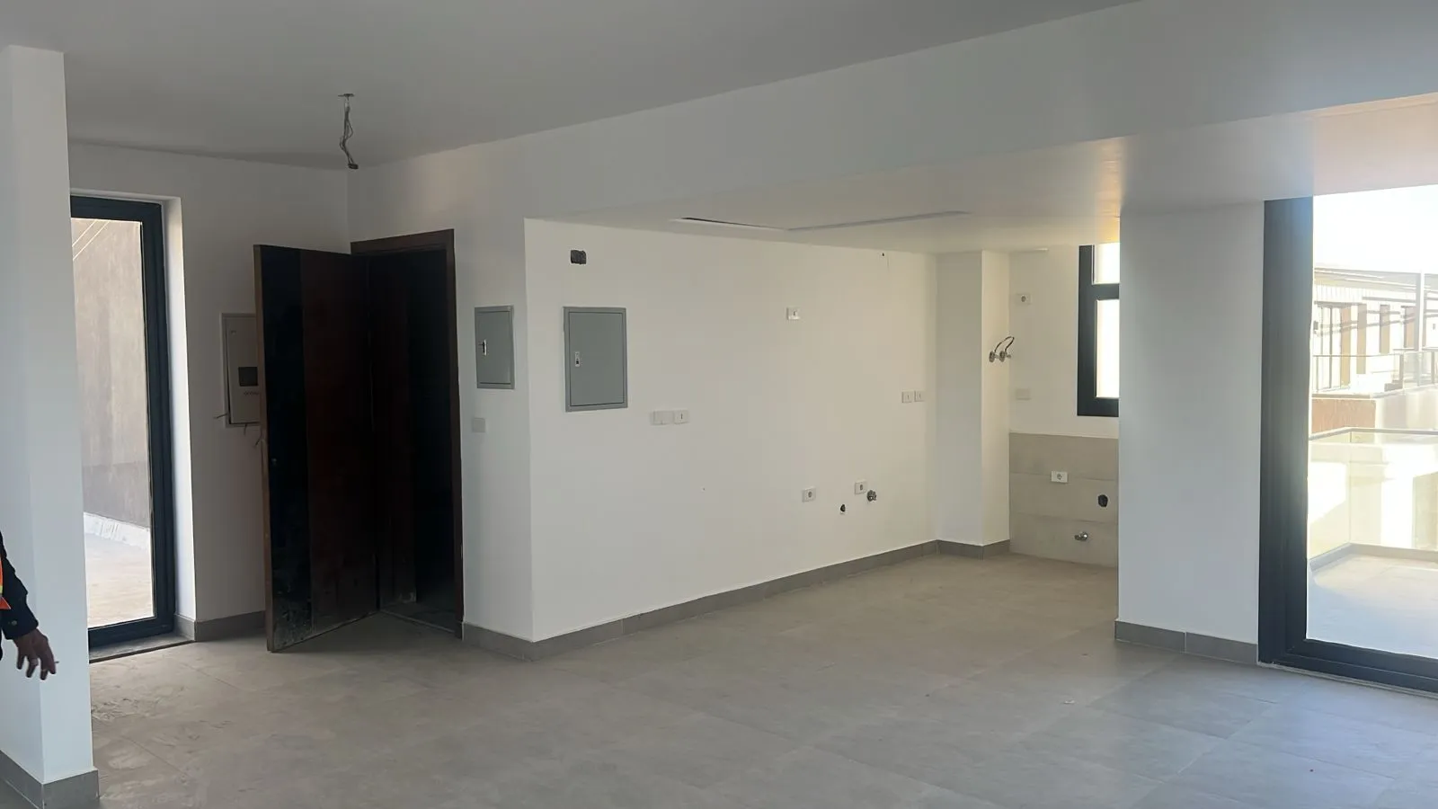  للبيع في بادية  في  بمساحة 0 م² تتكون من 0 غرف