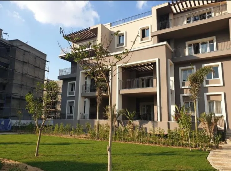  للبيع في أكتوبر بلازا في  بمساحة 0 م² تتكون من 0 غرف