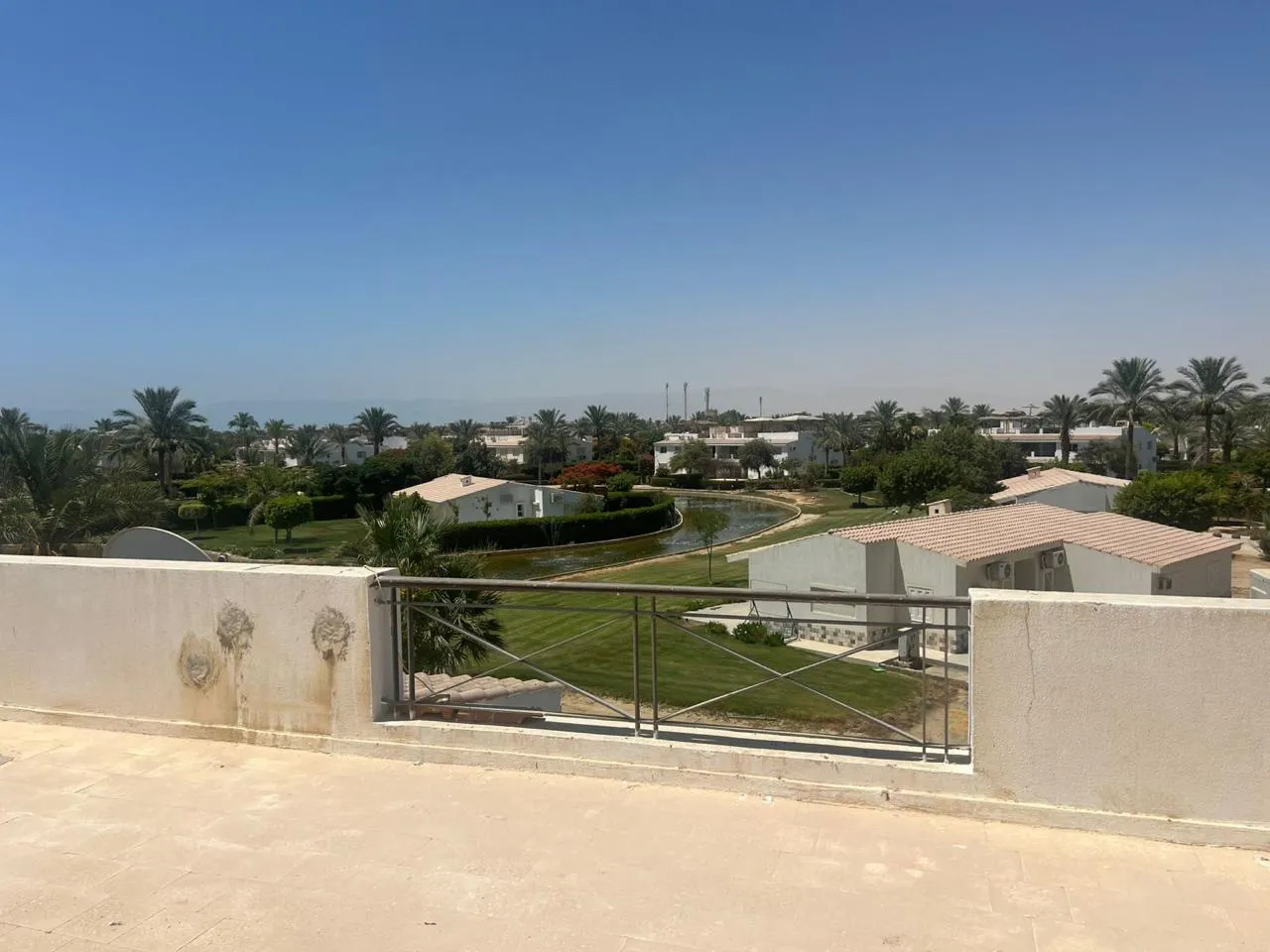Chalet for sale in Little Venice in Ain Sokhna of 145 m² with 3 bedrooms