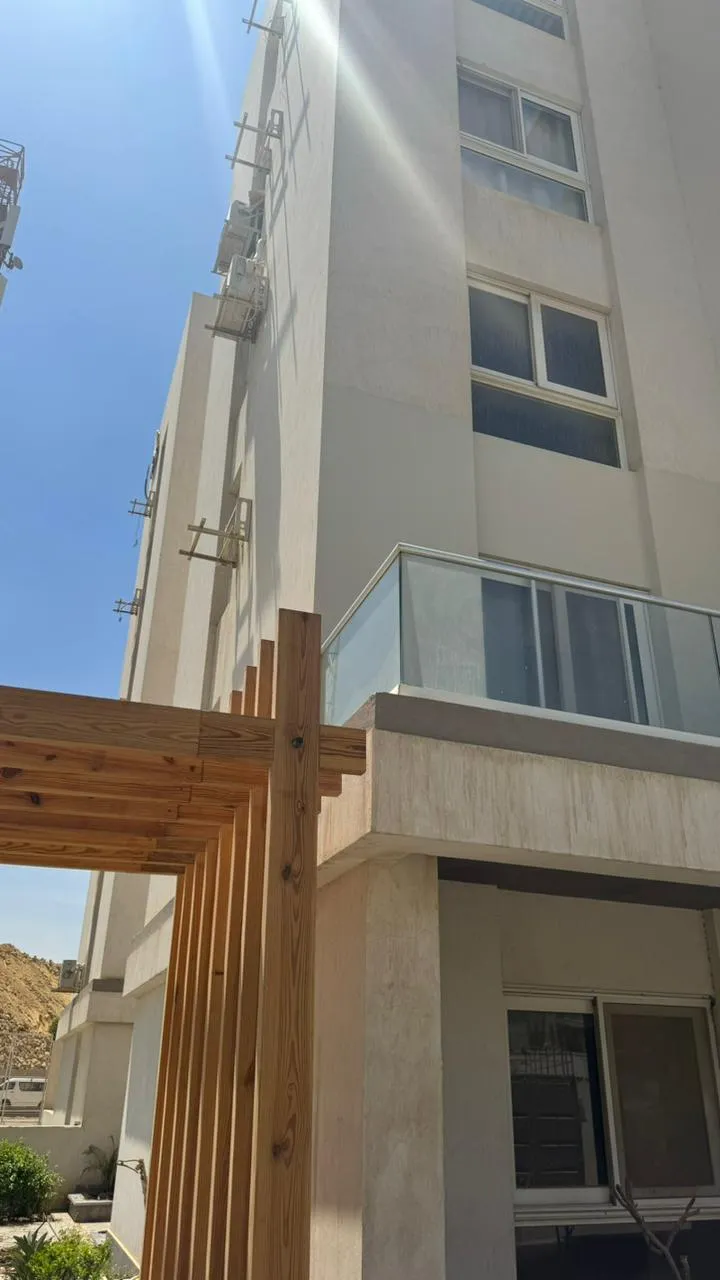 شقة للبيع في ماونتن فيو أي سيتي أكتوبر في التوسعات الشمالية بمساحة 145 م² تتكون من 2 غرف