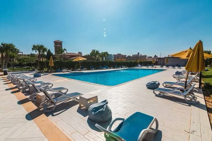 Apartment for sale in Nyoum October in Northern Expansion of 102 m² with 2 bedrooms