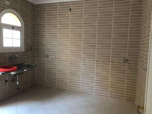 فيلا للبيع في مدينتي في مدينتي بمساحة 180 م² تتكون من 3 غرف