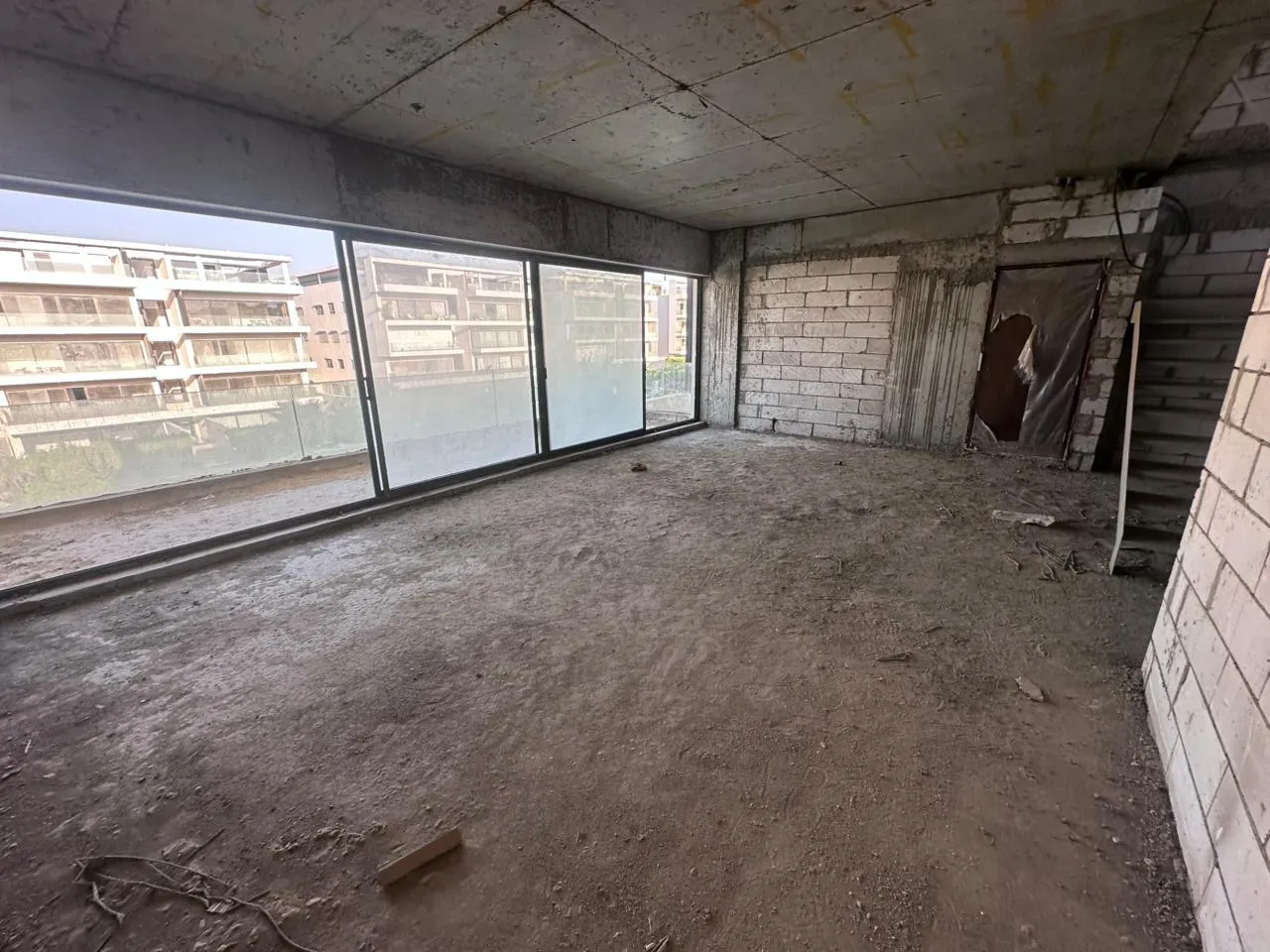 Penthouse for sale in Lake View Residence in Golden Square of 266 m² with 3 bedrooms