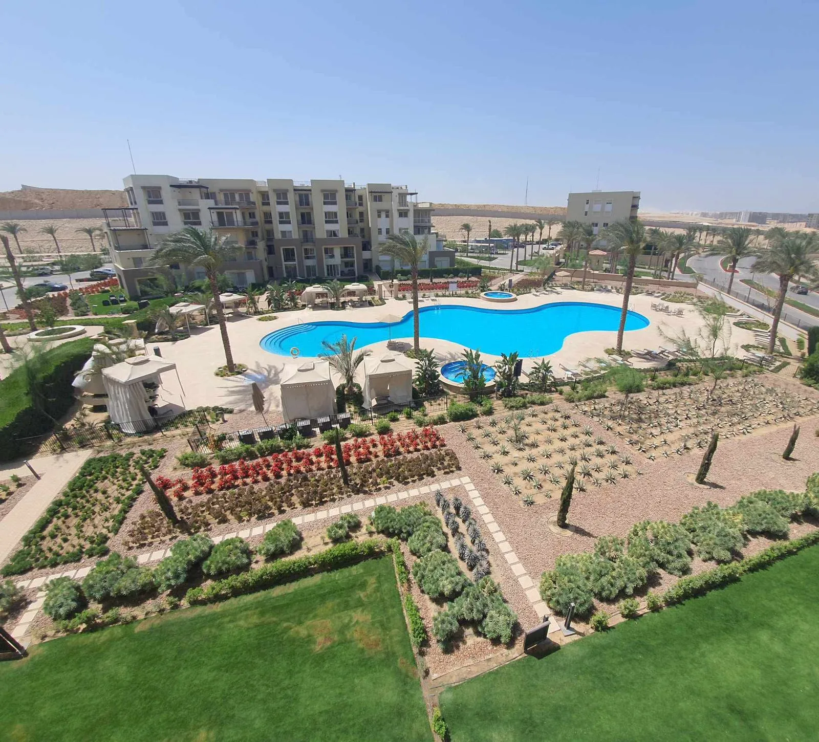 Apartment for sale in Uptown Cairo in Mokattam of 186 m² with 3 bedrooms