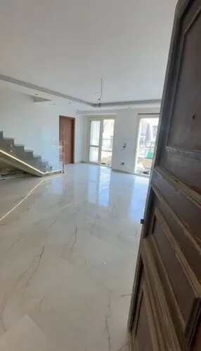 فيلا للبيع في سراي في القاهرة الجديدة بمساحة 343 م² تتكون من 5 غرف