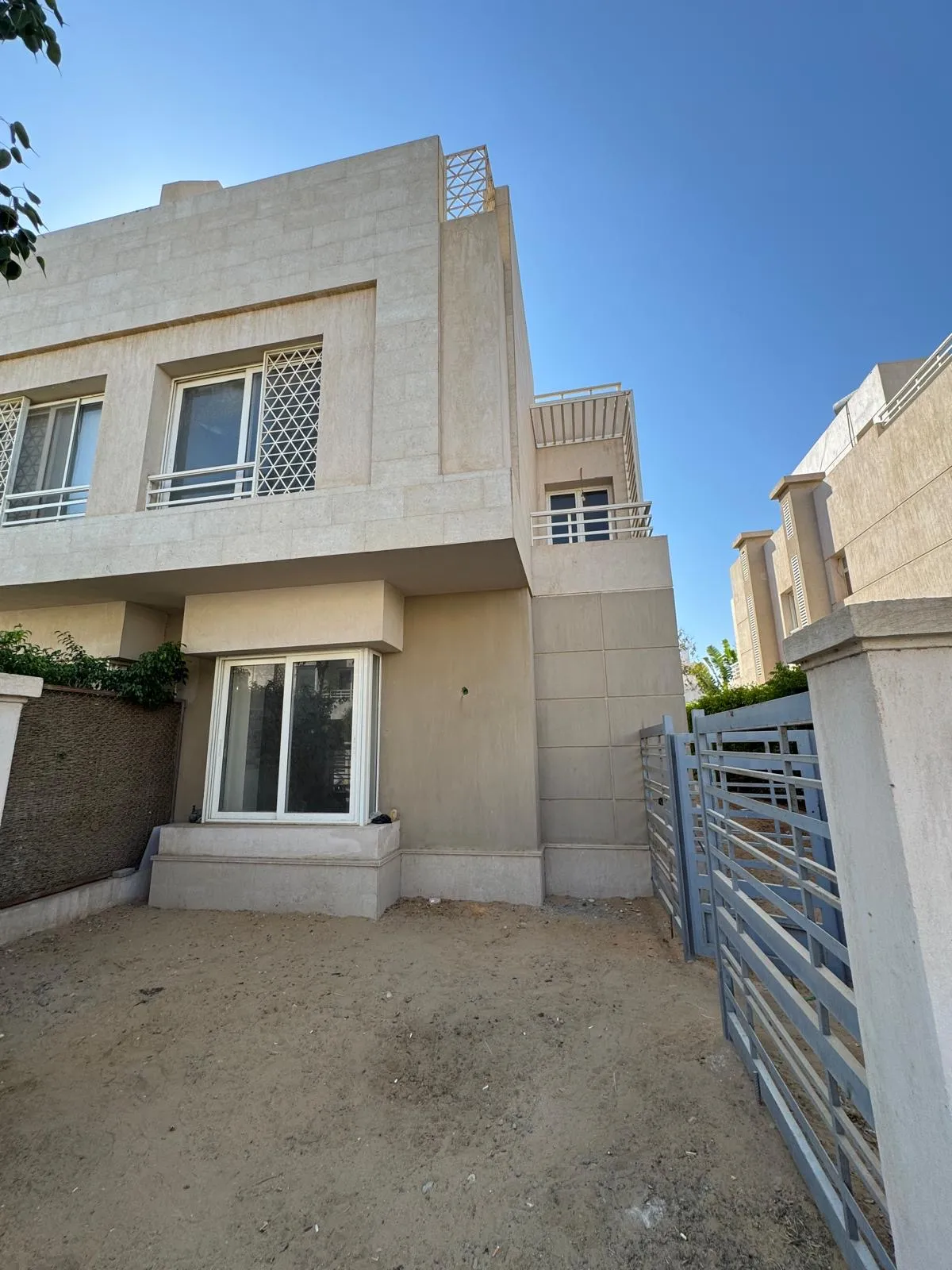 Twinhouse for sale in ATRIO in El Sheikh Zayed of 258 m² with 4 bedrooms