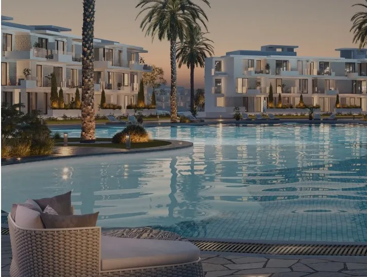 شاليه للبيع في سولاري في رأس الحكمة بمساحة 137 م² تتكون من 3 غرف