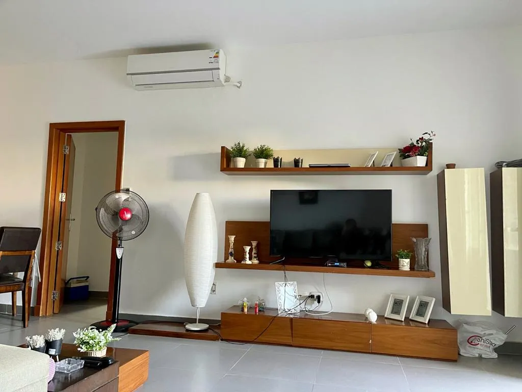 شاليه للبيع في أمواج في سيدي عبد الرحمن بمساحة 140 م² تتكون من 3 غرف