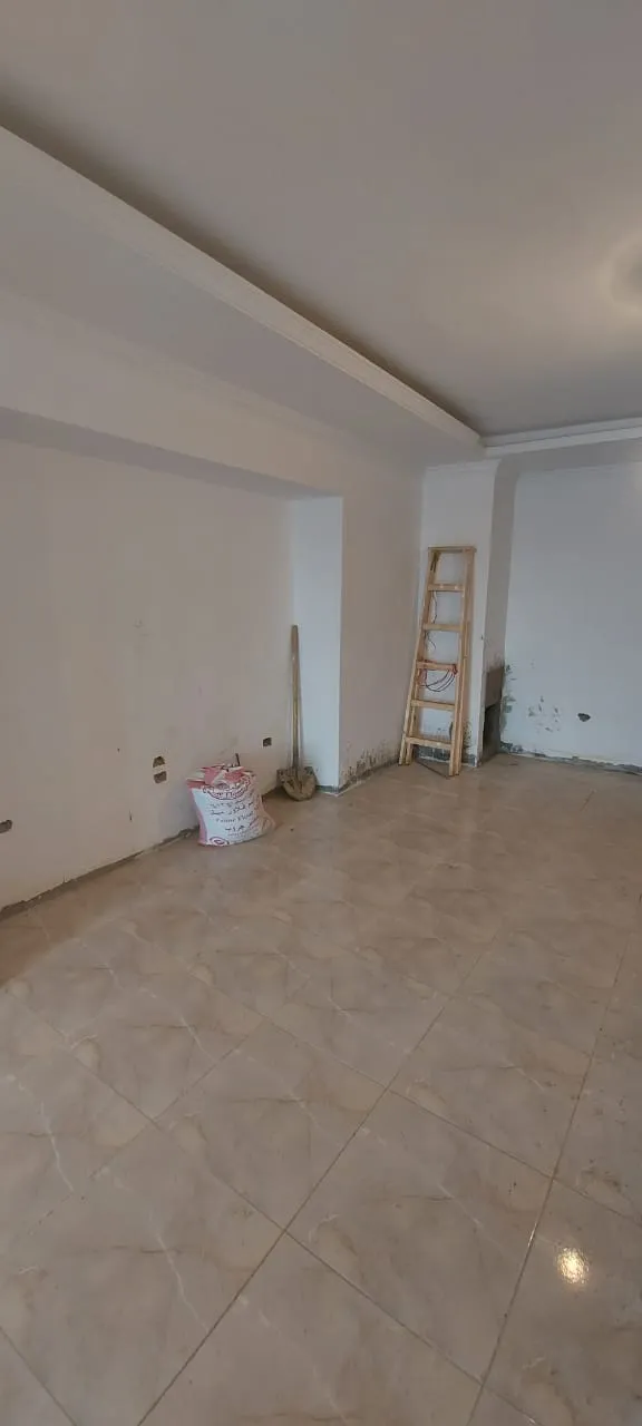 شقة للبيع في ذا سكوير في القاهرة الجديدة بمساحة 185 م² تتكون من 3 غرف