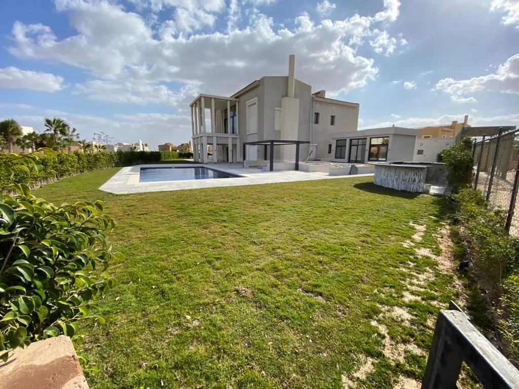 Villa for sale in Allegria in El Sheikh Zayed of 800 m² with 5 bedrooms