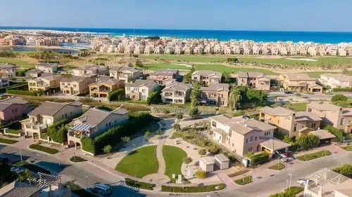 Chalet for sale in Marassi in Sidi Abdel Rahman of 140 m² with 2 bedrooms