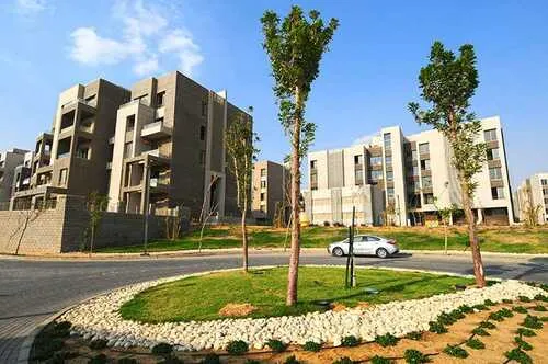 فيلا للبيع في فيلدج جاردن قطامية في القاهرة الجديدة بمساحة 360 م² تتكون من 3 غرف