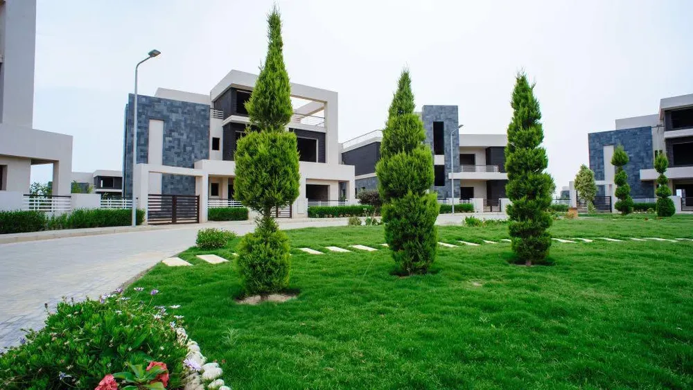 Twinhouse for sale in Al Karma 4 in Northern Expansion of 337 m² with 3 bedrooms