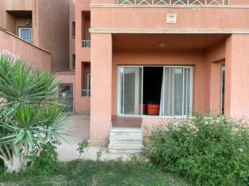 Chalet for sale in Porto Sokhna in Ain Sokhna of 100 m² with 2 bedrooms