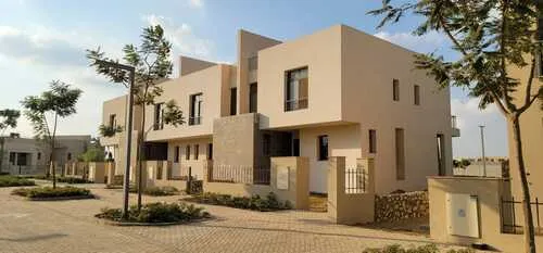 Townhouse for sale in O West Orascom in October Gardens of 176 m² with 3 bedrooms