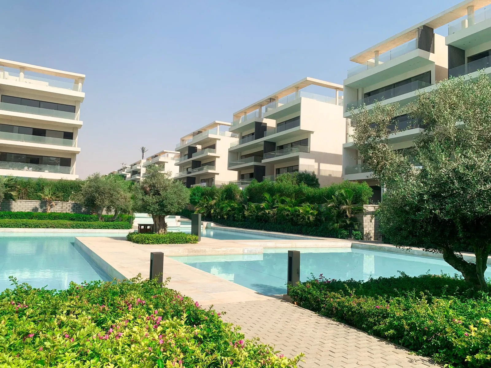 Apartment for sale in Lake View Residence in Golden Square of 210 m² with 3 bedrooms