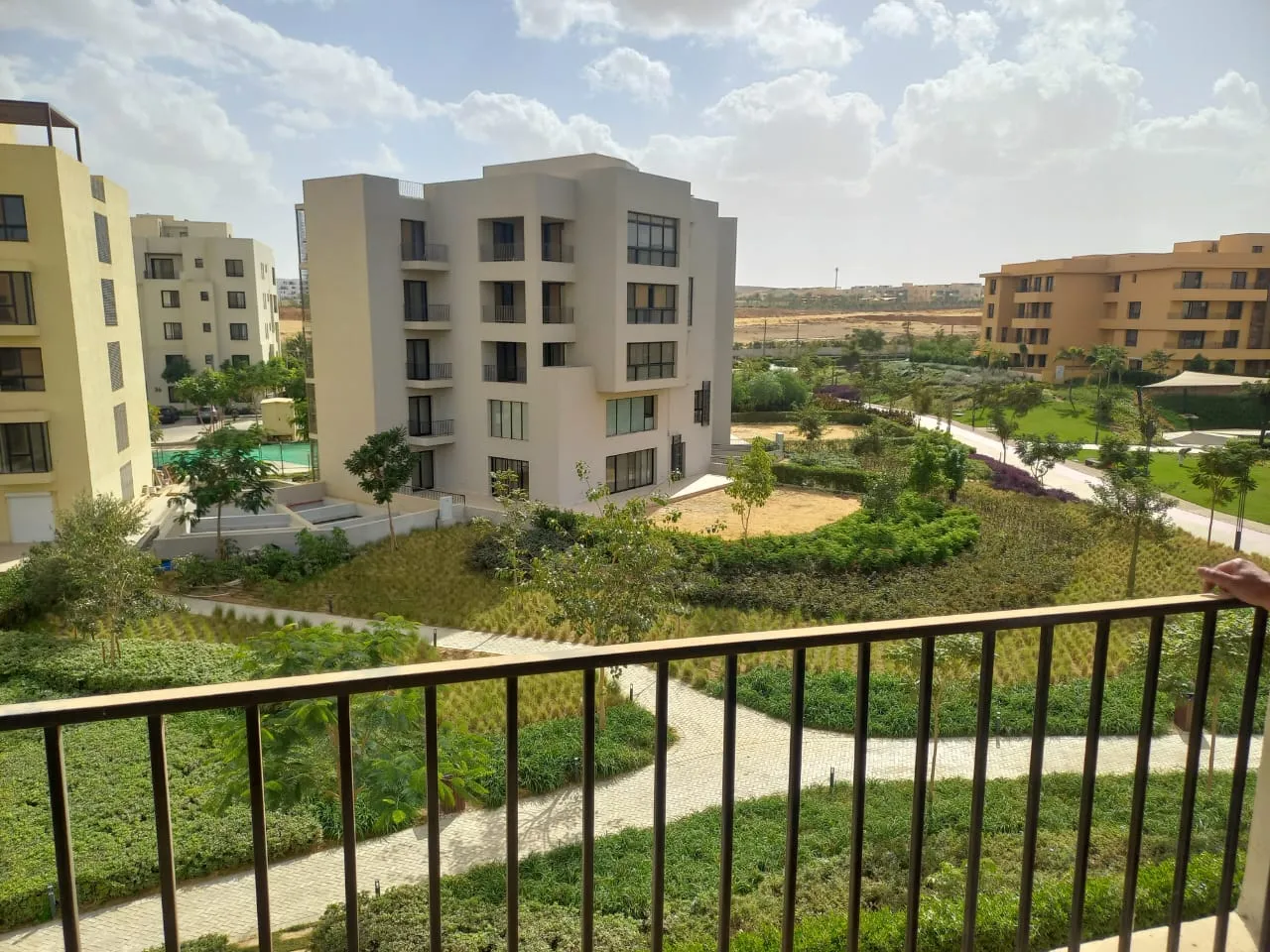  للبيع في أو ويست أوراسكوم في  بمساحة 0 م² تتكون من 0 غرف