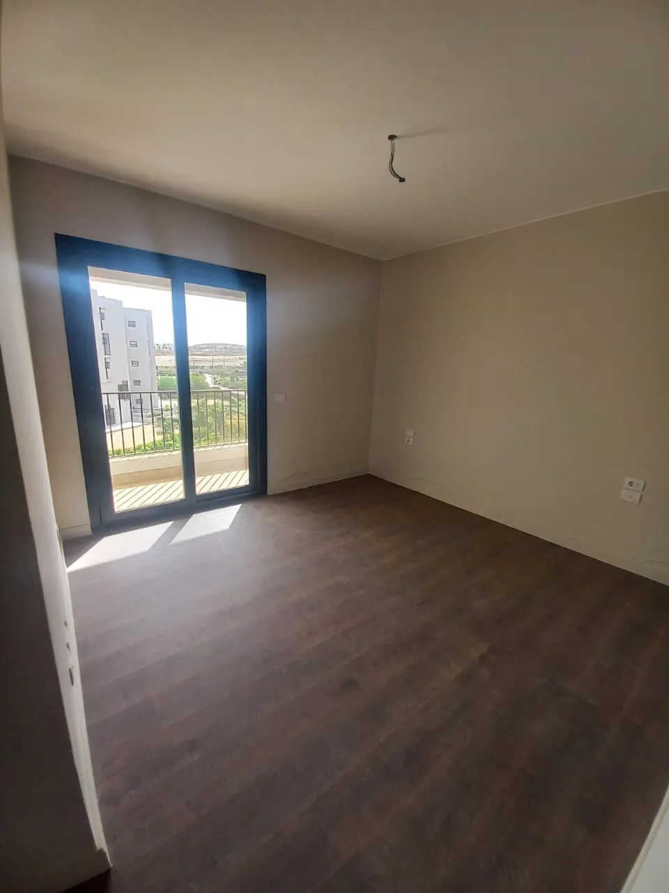  للبيع في أو ويست أوراسكوم في  بمساحة 0 م² تتكون من 0 غرف