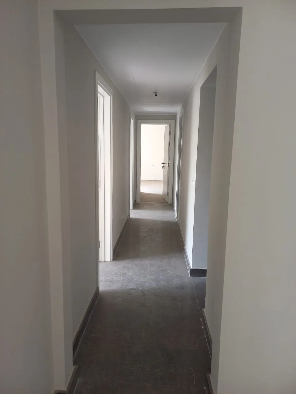  للبيع في أو ويست أوراسكوم في  بمساحة 0 م² تتكون من 0 غرف