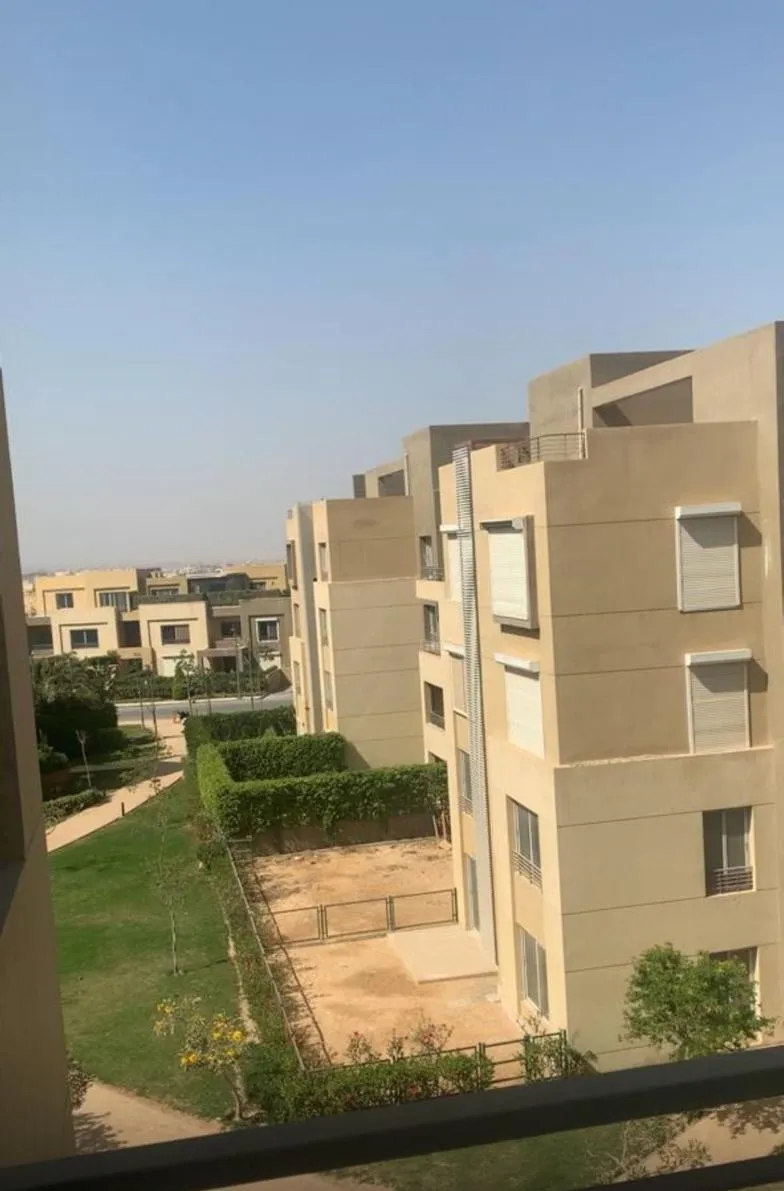 Apartment for sale in Palm Parks in 6th of October City of 222 m² with 3 bedrooms
