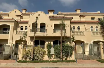 Villa for sale in El Patio 5 East in El Shorouk of 202 m² with 3 bedrooms