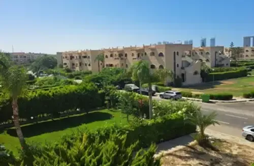Chalet for sale in Marina 6 in North Coast-Sahel  of 135 m² with 2 bedrooms