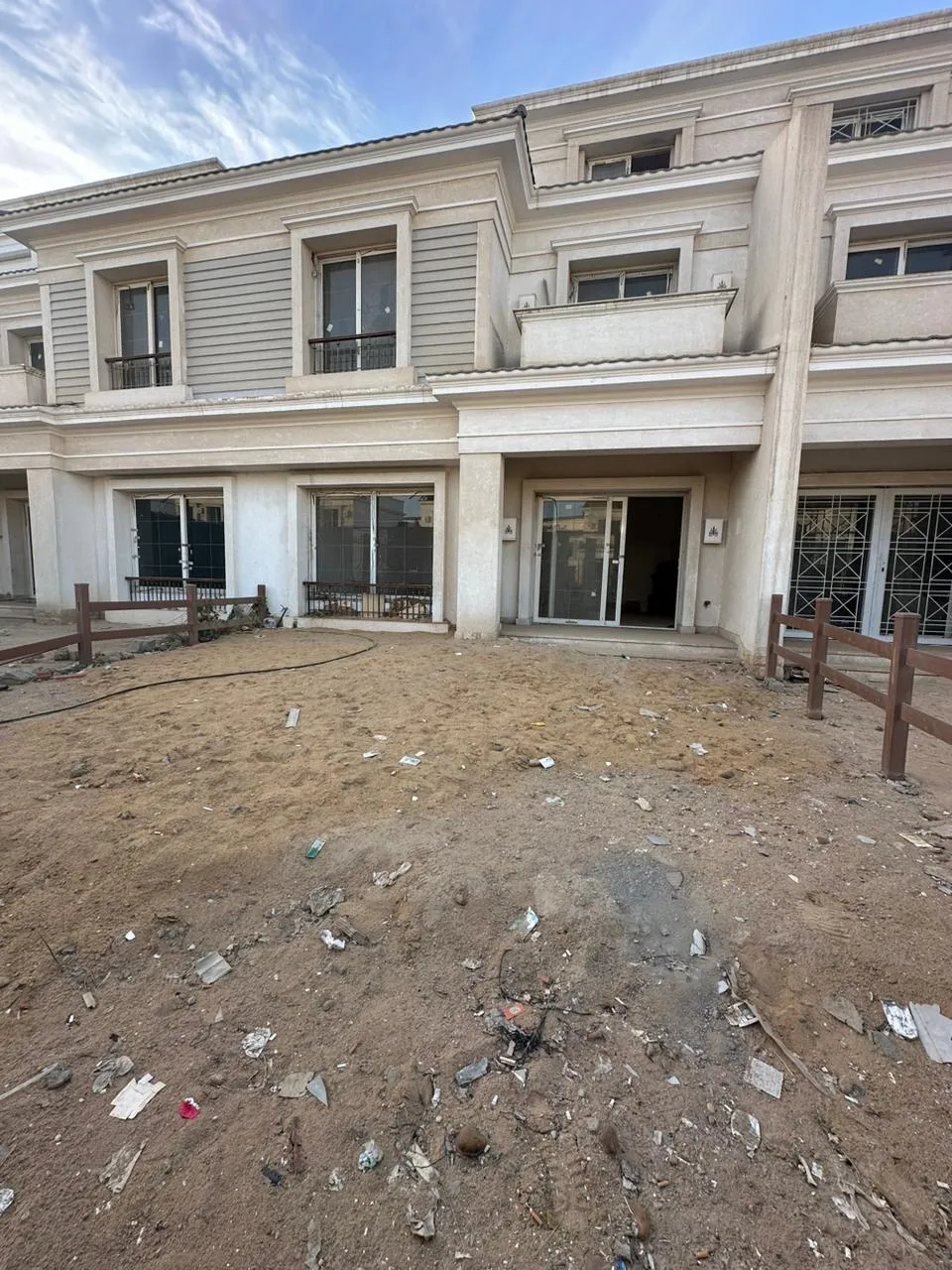Townhouse for sale in Mountain View October Park in 6th of October City of 287 m² with 4 bedrooms